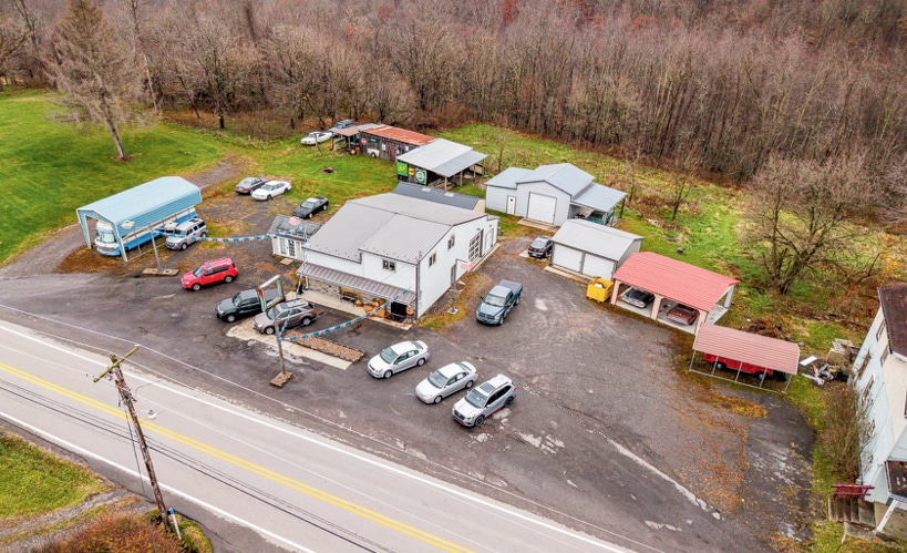 812 N Pike St, Grafton, WV for lease - Building Photo - Image 1 of 14
