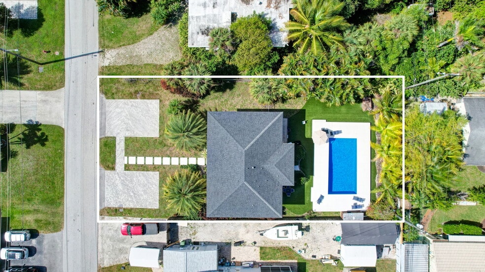 807 SW 14th Ct, Fort Lauderdale, FL for sale - Building Photo - Image 2 of 11