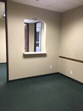 6302 W Broadway St, Pearland, TX for lease Building Photo- Image 2 of 9