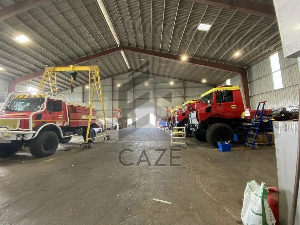 Industrial in Bassens for lease Interior Photo- Image 1 of 4