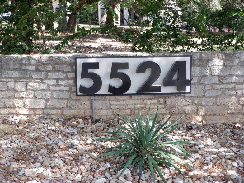 5524 Bee Caves Rd, Austin, TX for sale - Building Photo - Image 1 of 21