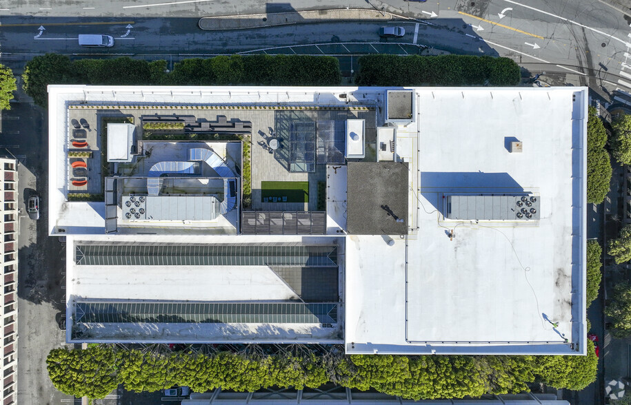 One Beach St, San Francisco, CA for lease - Building Photo - Image 2 of 8