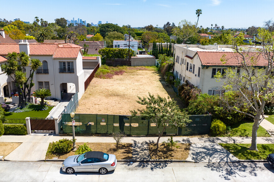 930 S Mansfield Ave, Los Angeles, CA for sale - Building Photo - Image 3 of 10