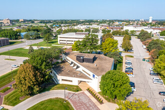 2929 Westown Pky, West Des Moines, IA - AERIAL  map view - Image1