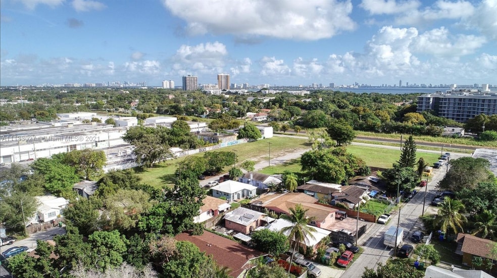 301 NE 58th St, Miami, FL for sale - Building Photo - Image 3 of 4