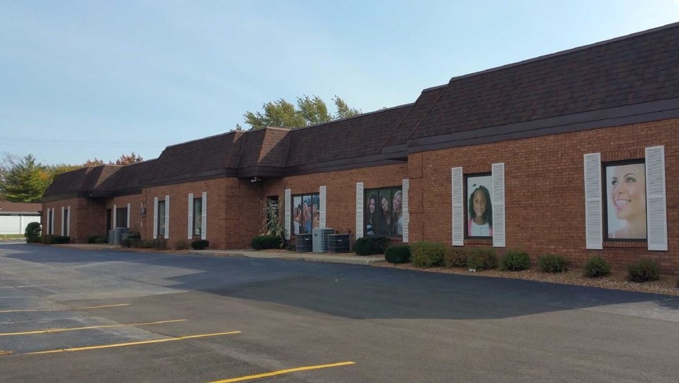 7889 Broadway, Merrillville, IN for lease - Building Photo - Image 3 of 5