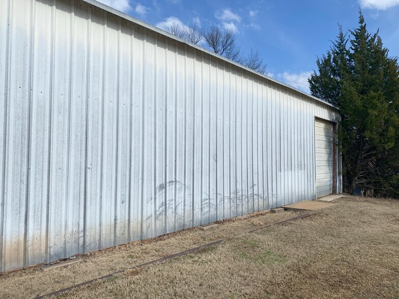 400 Boren Blvd, Seminole, OK for lease - Building Photo - Image 3 of 8