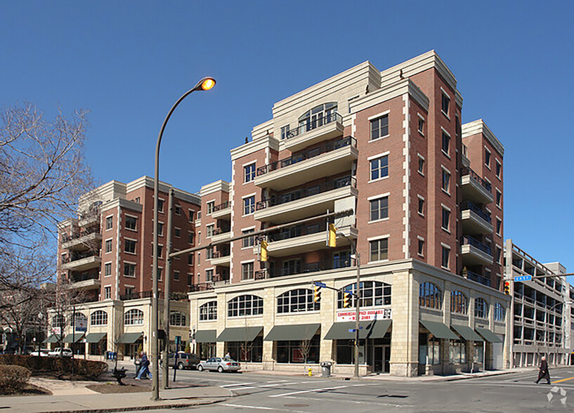 Downtown Office Condos - Rochester portfolio of 2 properties for sale on LoopNet.com - Building Photo - Image 2 of 7