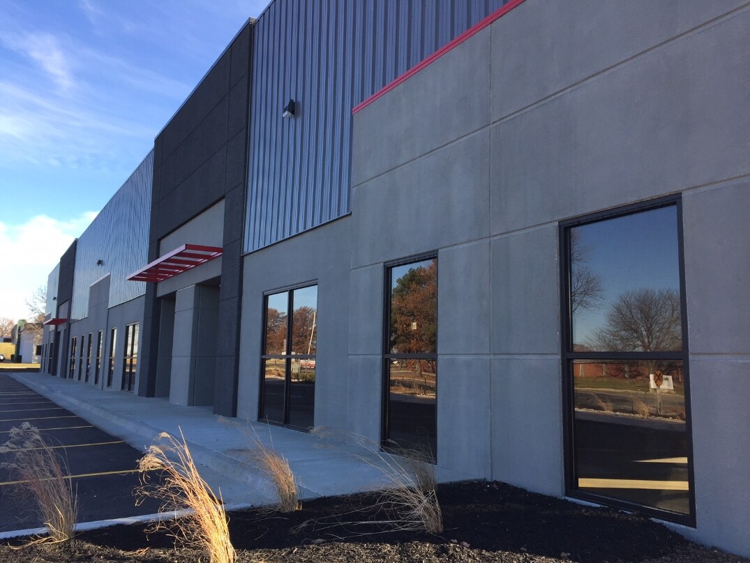 15333 W 109th St, Lenexa, KS for sale Primary Photo- Image 1 of 1