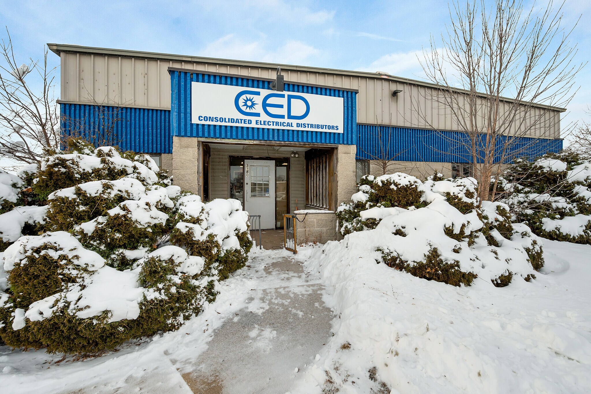 3180 Coronet Way, Green Bay, WI for lease Primary Photo- Image 1 of 28