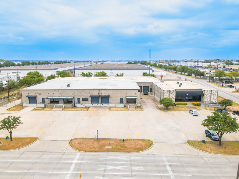 3101 E Randol Mill Rd, Arlington, TX for lease - Building Photo - Image 1 of 16