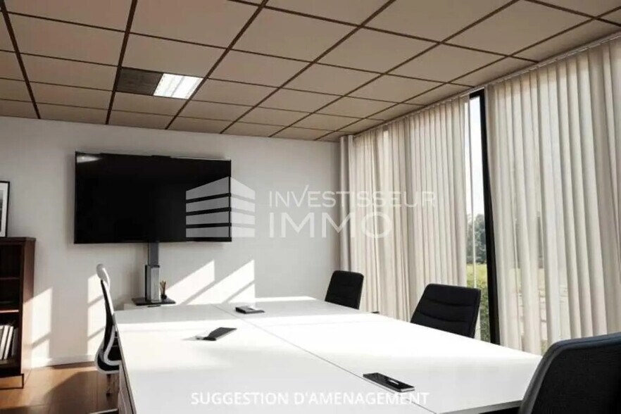 Flex in Nogent-sur-Oise for sale - Interior Photo - Image 1 of 5