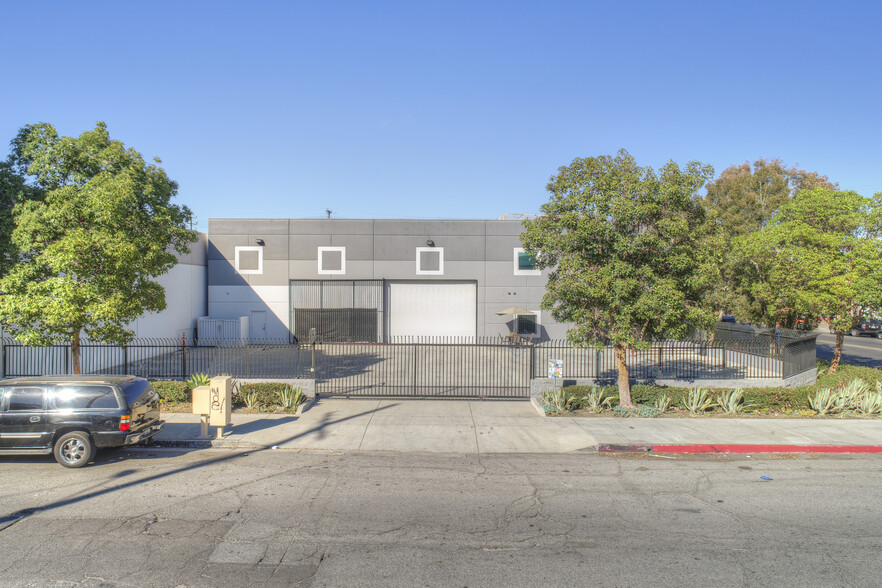 1475 Long Beach Ave, Los Angeles, CA for lease - Building Photo - Image 1 of 34