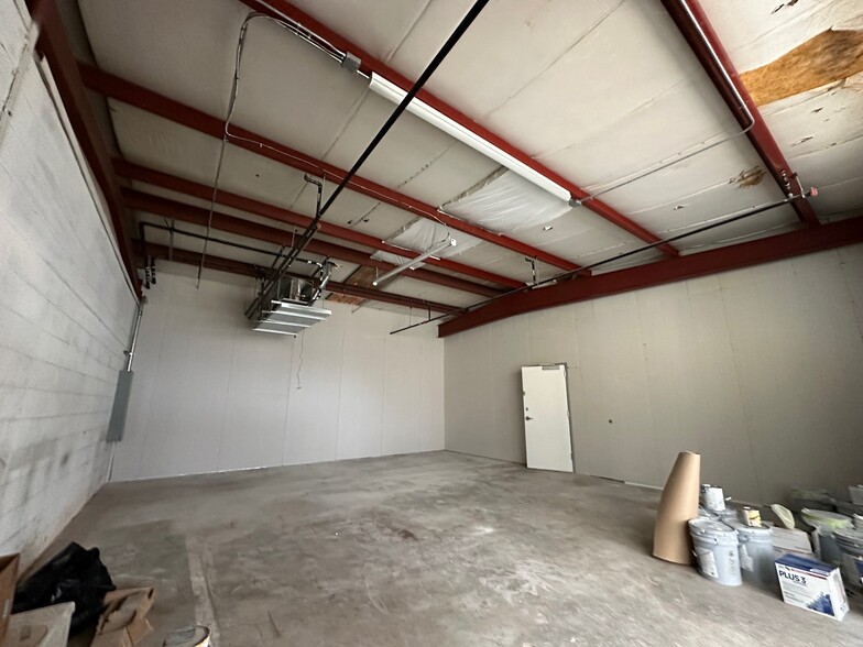 129 W 2nd St, Edmond, OK for lease - Interior Photo - Image 3 of 16