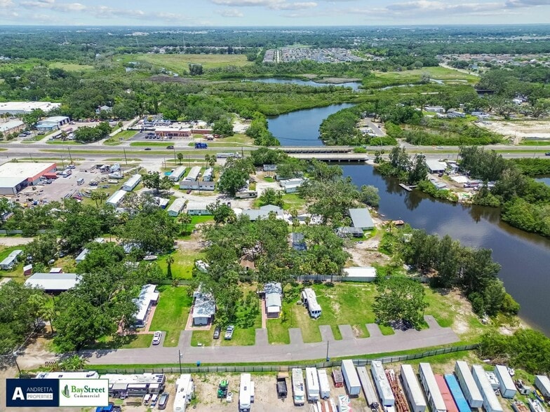11224 Restwood Dr, Gibsonton, FL for sale - Aerial - Image 2 of 22