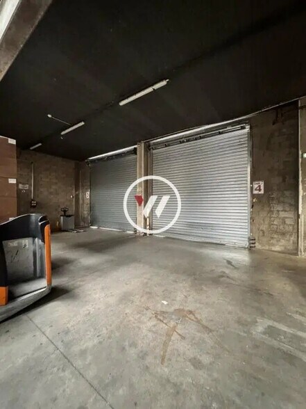 Industrial in Goussainville for lease - Interior Photo - Image 3 of 9