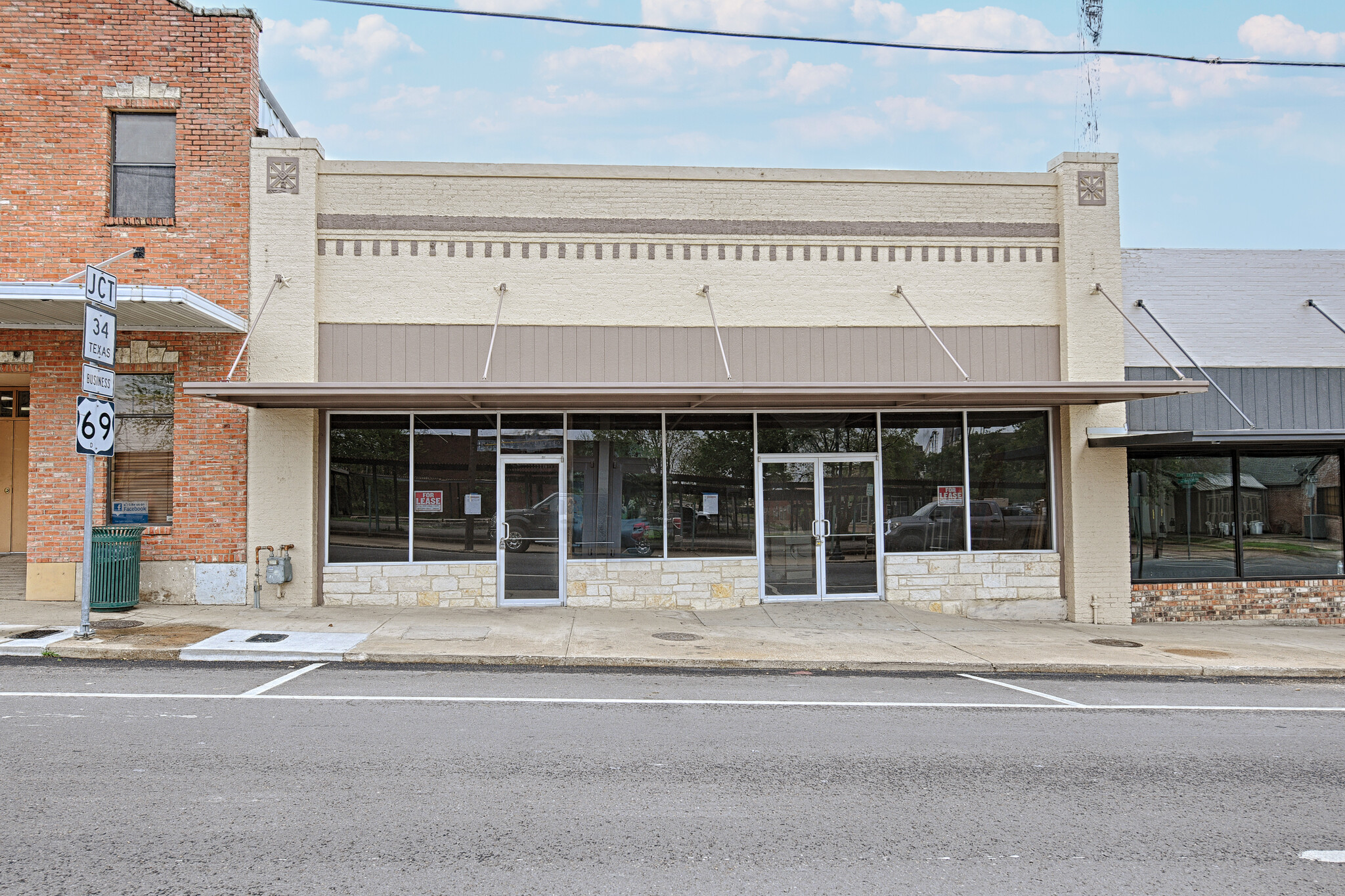 2306-2308 Lee St, Greenville, TX for lease Building Photo- Image 1 of 4