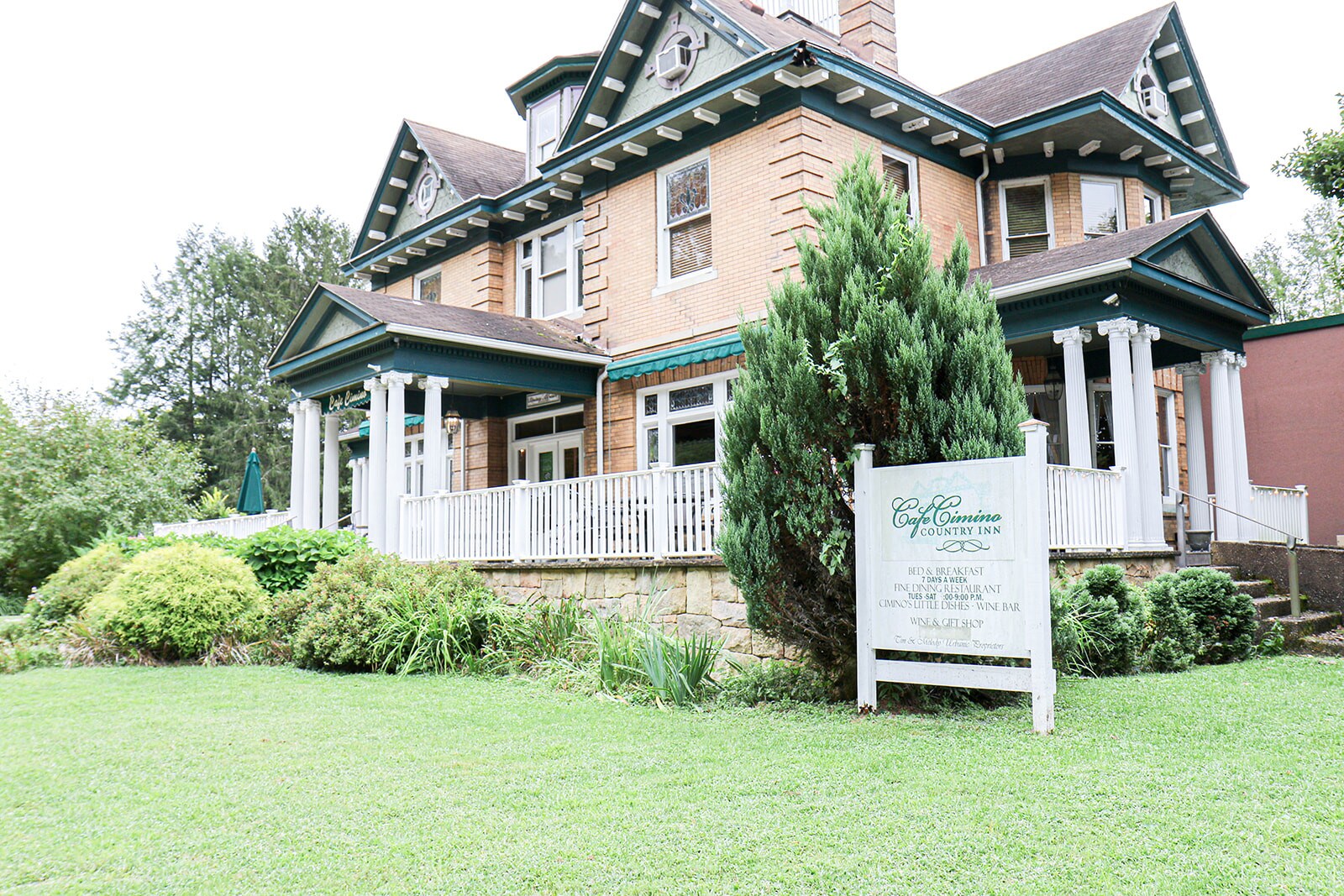 616 Main St, Sutton, WV 26601 Cafe Cimino Country Inn and Boutique