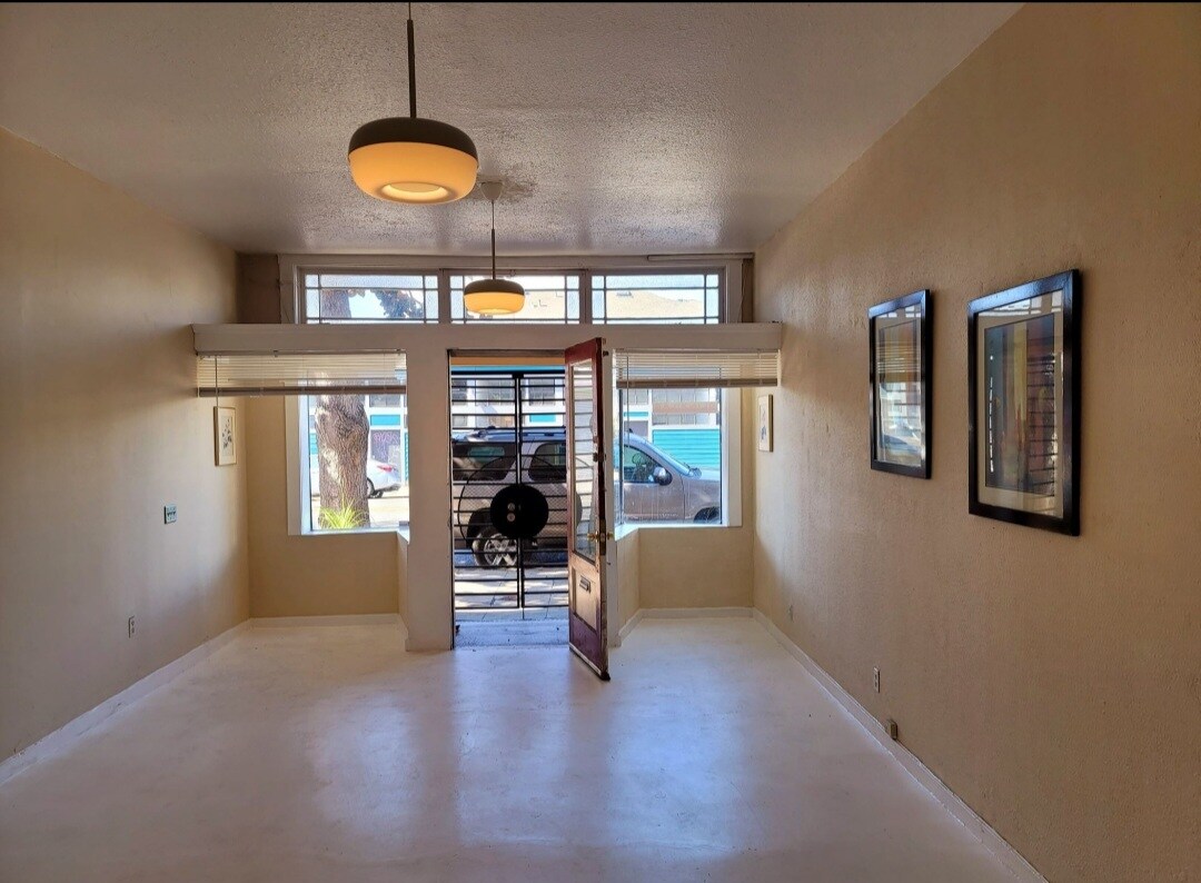 4228-4236 Martin Luther King Jr Way, Oakland, CA for lease Building Photo- Image 1 of 12