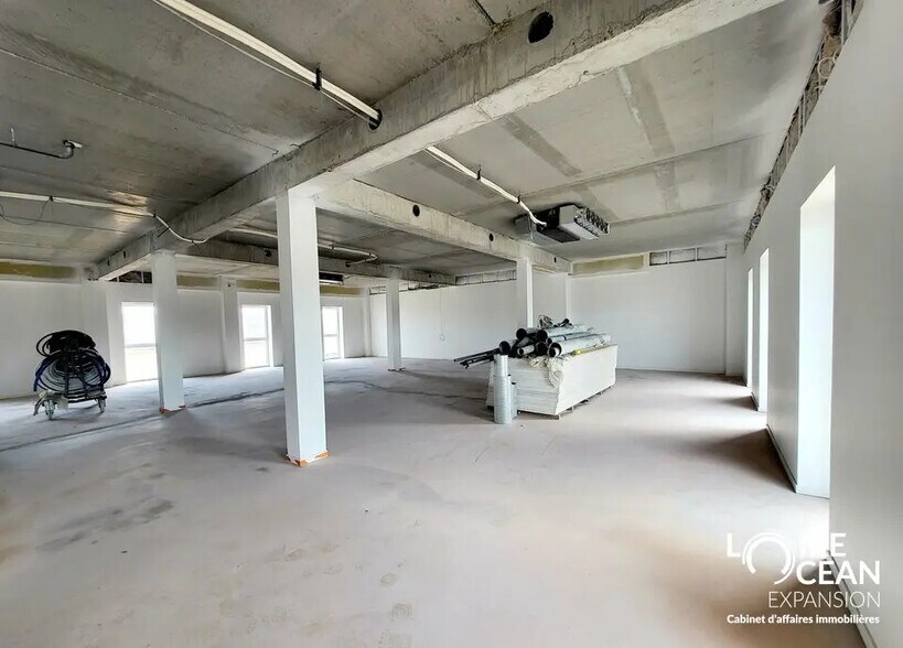 Office in Pornic for lease - Building Photo - Image 1 of 9