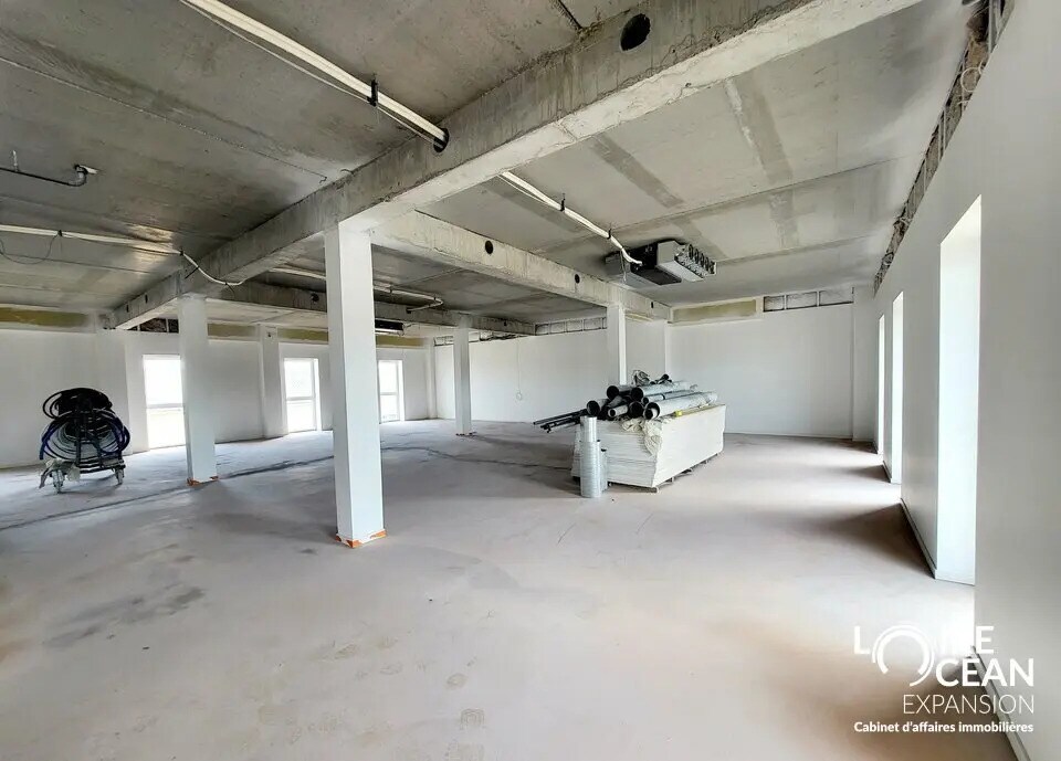 Office in Pornic for lease Building Photo- Image 1 of 10