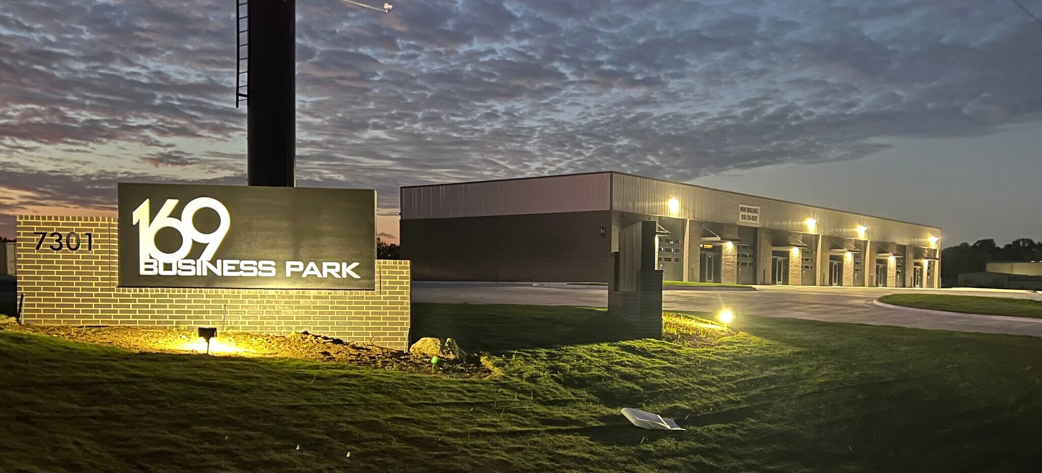 7301 N Owasso Expy, Owasso, OK for lease Interior Photo- Image 1 of 5