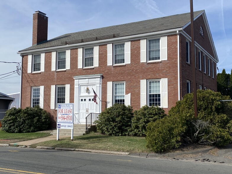 675 Oakwood Ave, West Hartford, CT for lease - Building Photo - Image 1 of 7