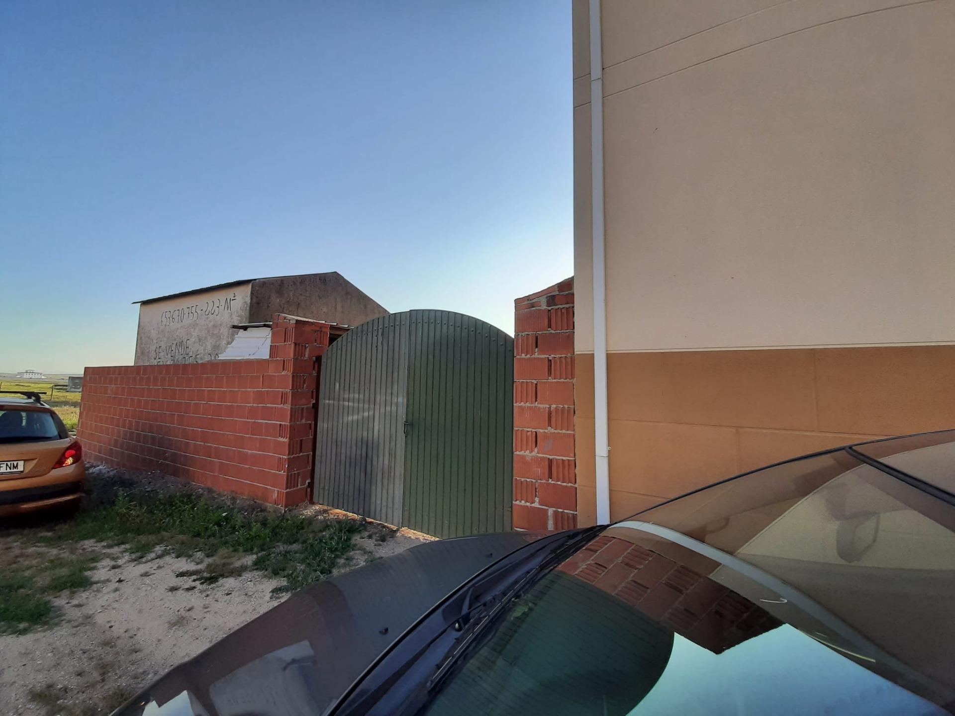 Land in Sierra de Fuentes for sale Building Photo- Image 1 of 9