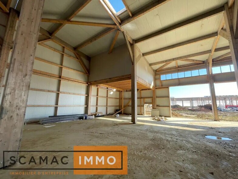 Industrial in Limoges-Fourches for lease - Interior Photo - Image 2 of 5