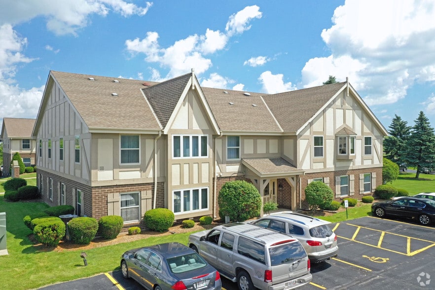 11514 N Port Washington Rd, Mequon, WI for sale - Building Photo - Image 3 of 5