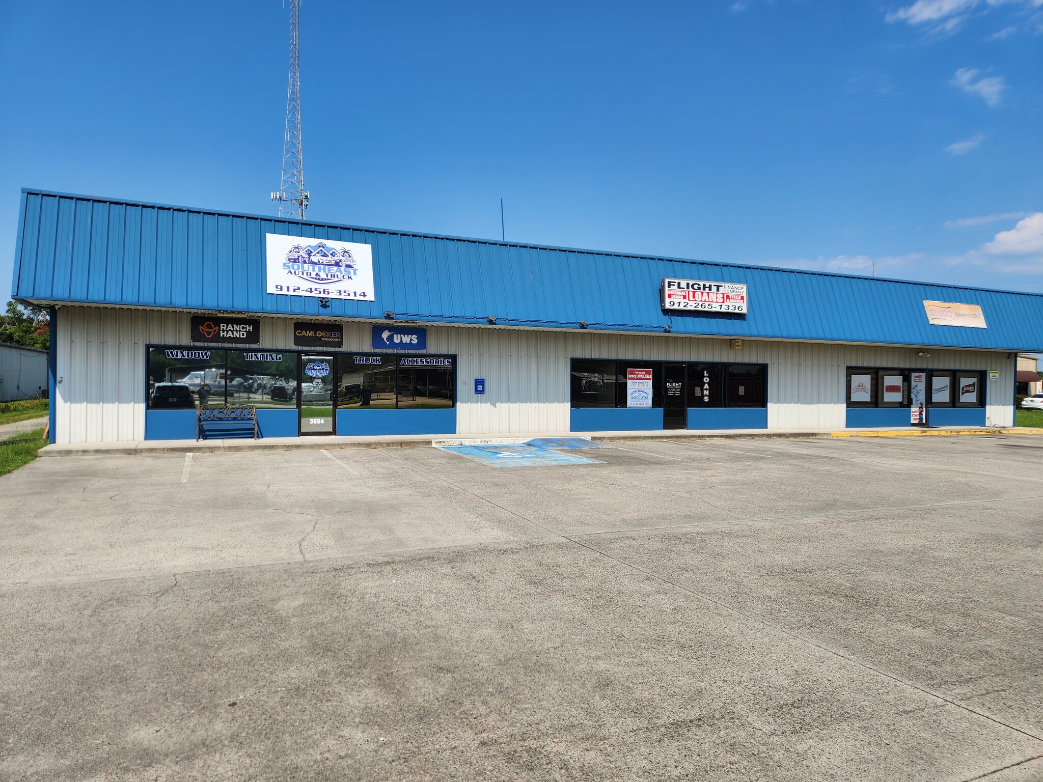 3694-3698 Community Rd, Brunswick, GA for lease Building Photo- Image 1 of 3