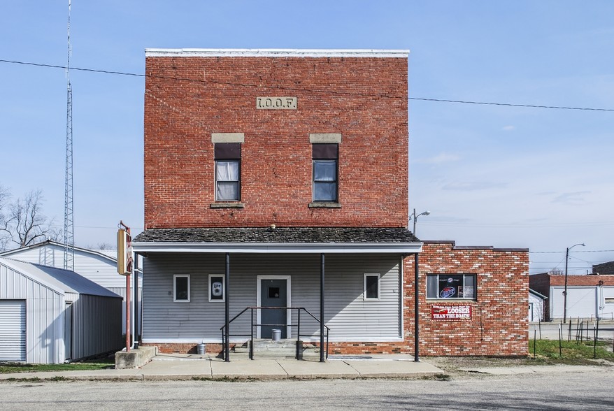 106 W Bestor St, Secor, IL for sale - Primary Photo - Image 1 of 5