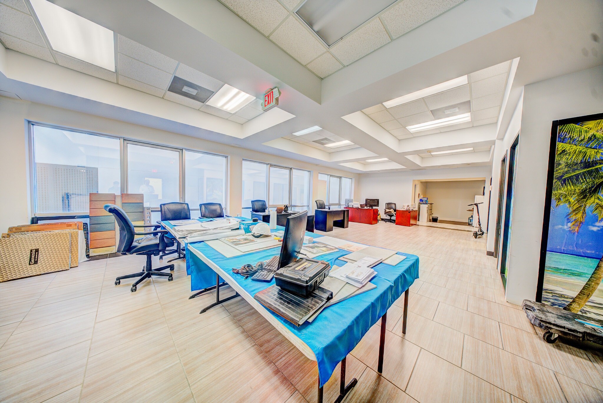 301 Arthur Godfrey Rd, Miami Beach, FL for lease Interior Photo- Image 1 of 8