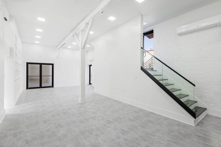 3157 Tchoupitoulas St, New Orleans, LA for lease - Interior Photo - Image 3 of 35