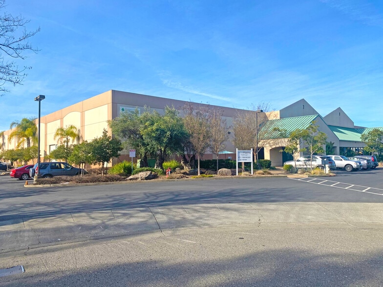 830 Denbeste Ct, Windsor, CA for lease - Building Photo - Image 1 of 5