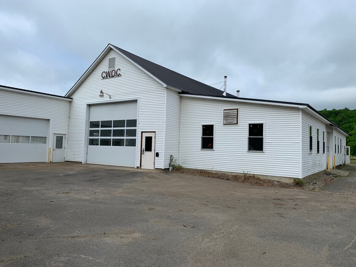 23 West St, West Hatfield, MA 01088