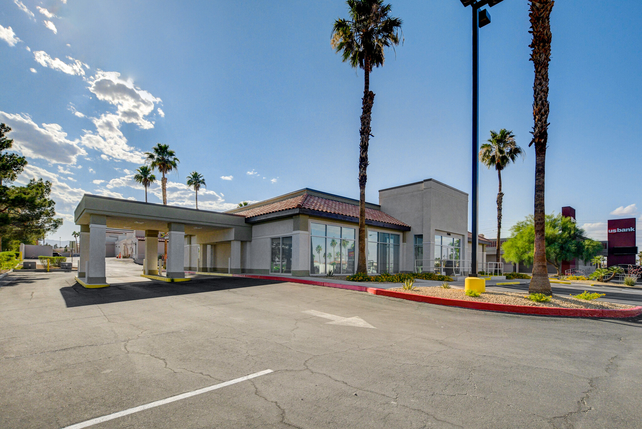 6985 W Sahara Ave, Las Vegas, NV for lease Building Photo- Image 1 of 5