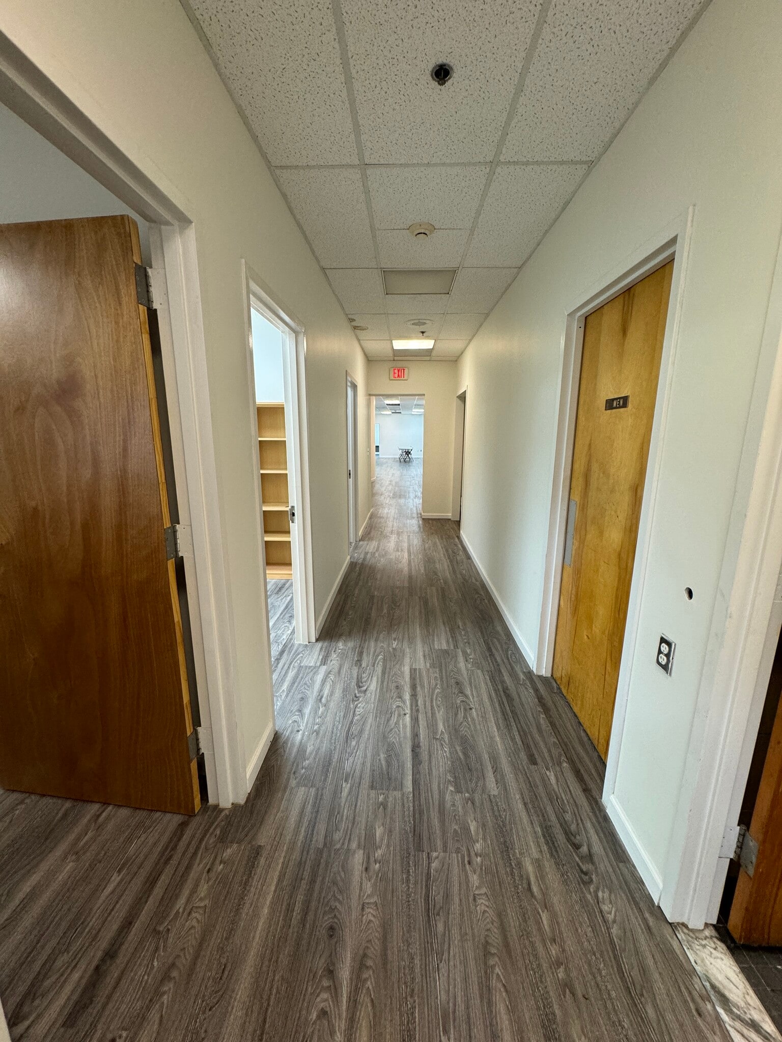 110 Pomponio Ave, South Plainfield, NJ for sale Interior Photo- Image 1 of 27