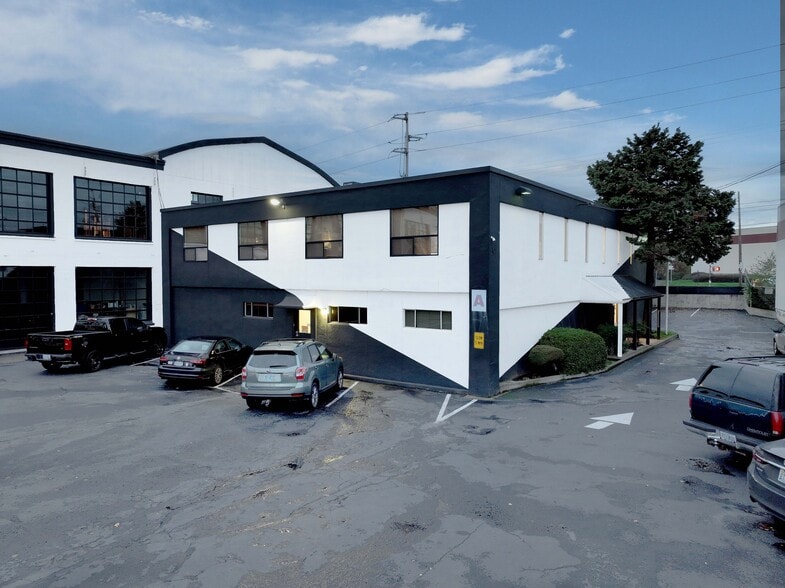 Pickle Factory portfolio of 5 properties for sale on LoopNet.com - Primary Photo - Image 2 of 4