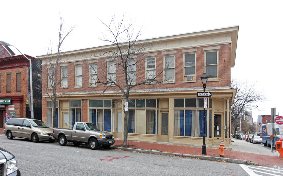 1138-1140 W Hollins St, Baltimore, MD for lease - Building Photo - Image 2 of 30