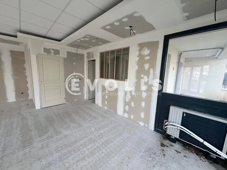 Retail in Villiers-sur-Marne for lease - Interior Photo - Image 3 of 7