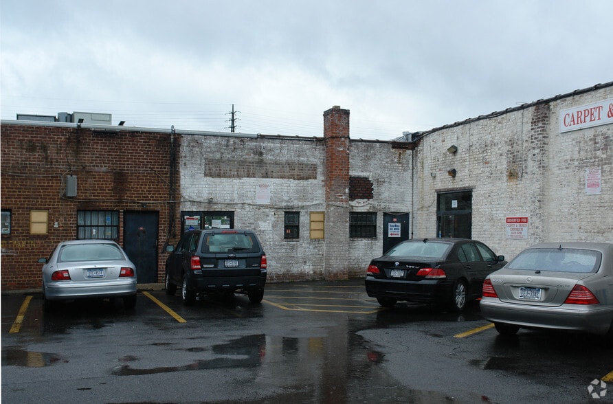 469-485 Sunrise Hwy, Lynbrook, NY for lease - Building Photo - Image 2 of 5