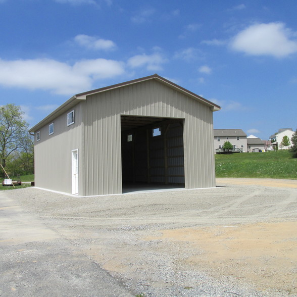 231 W 2nd St, Bernville, PA for sale - Building Photo - Image 1 of 1