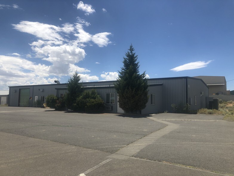 31 Stokes Dr, Mound House, NV for sale - Primary Photo - Image 1 of 1