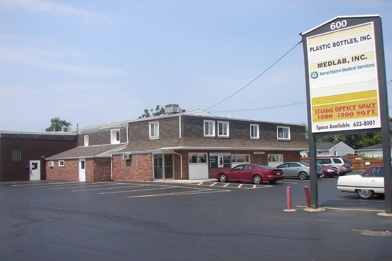 600 Cayuga Rd, Cheektowaga, NY 14225