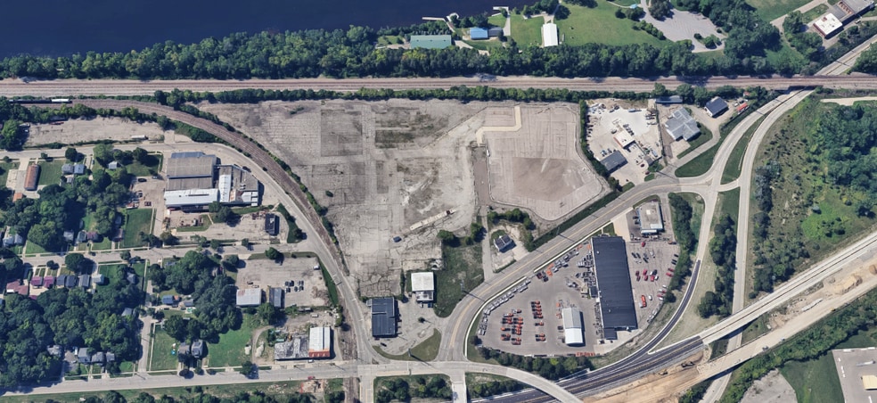 800 Warren ave, Lansing, MI for lease - Building Photo - Image 3 of 5