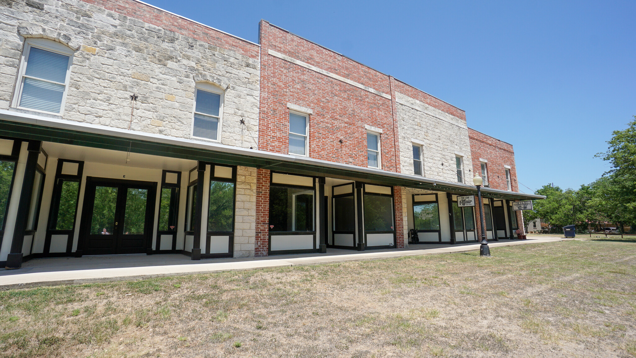 805 N Main St, Salado, TX for lease Building Photo- Image 1 of 13