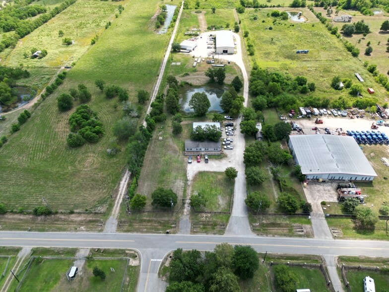 21310 Binford Rd, Waller, TX for sale - Building Photo - Image 2 of 3