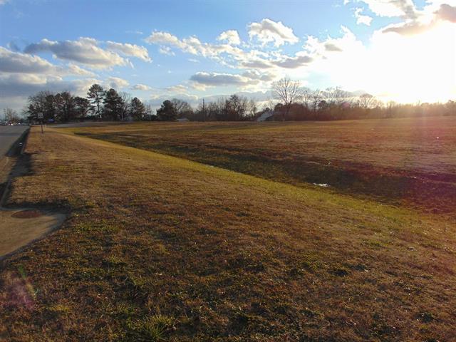 3713 Cloverdale Rd, Florence, AL for sale - Building Photo - Image 3 of 10