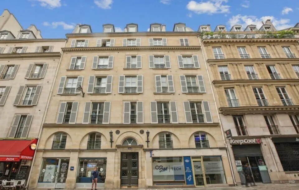 Office in Paris for lease Building Photo- Image 1 of 9